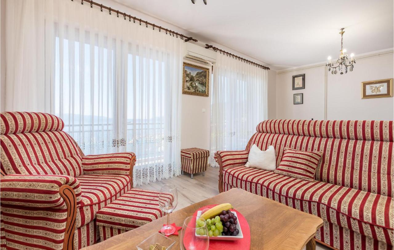 4 Bedroom Nice Apartment In โอปาติยา ภายนอก รูปภาพ